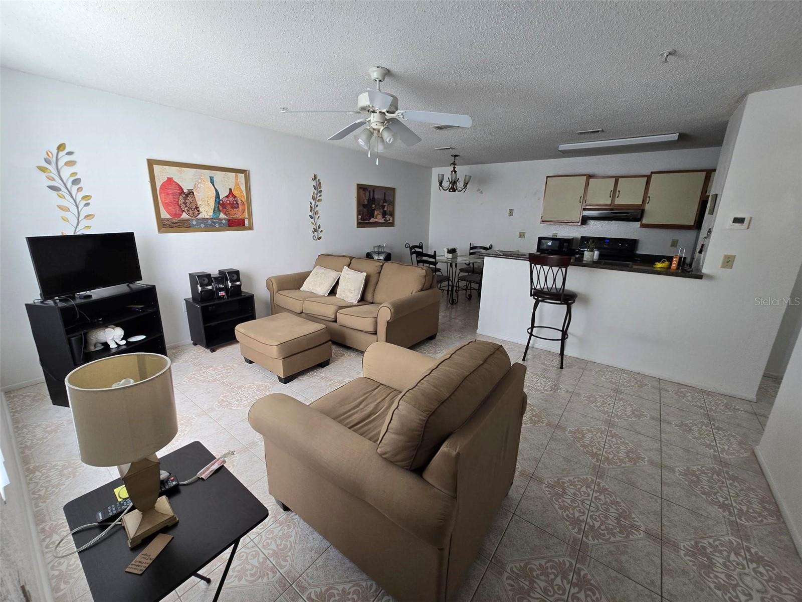 Image 4 of 19 For 623 Dory Lane 112