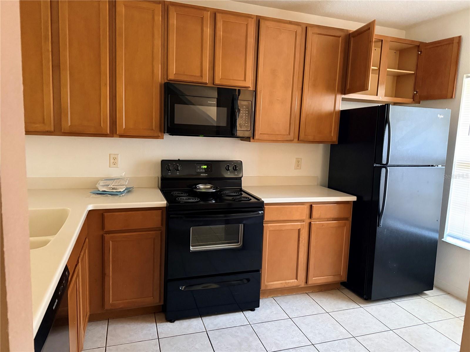 Image 4 of 16 For 807 Chelsea Drive