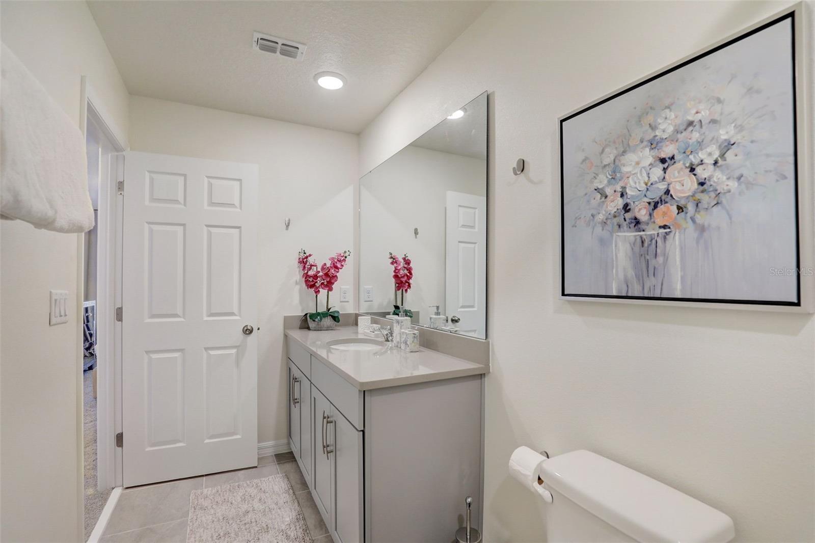 Image 31 of 62 For 1842 Tropical Palms Circle