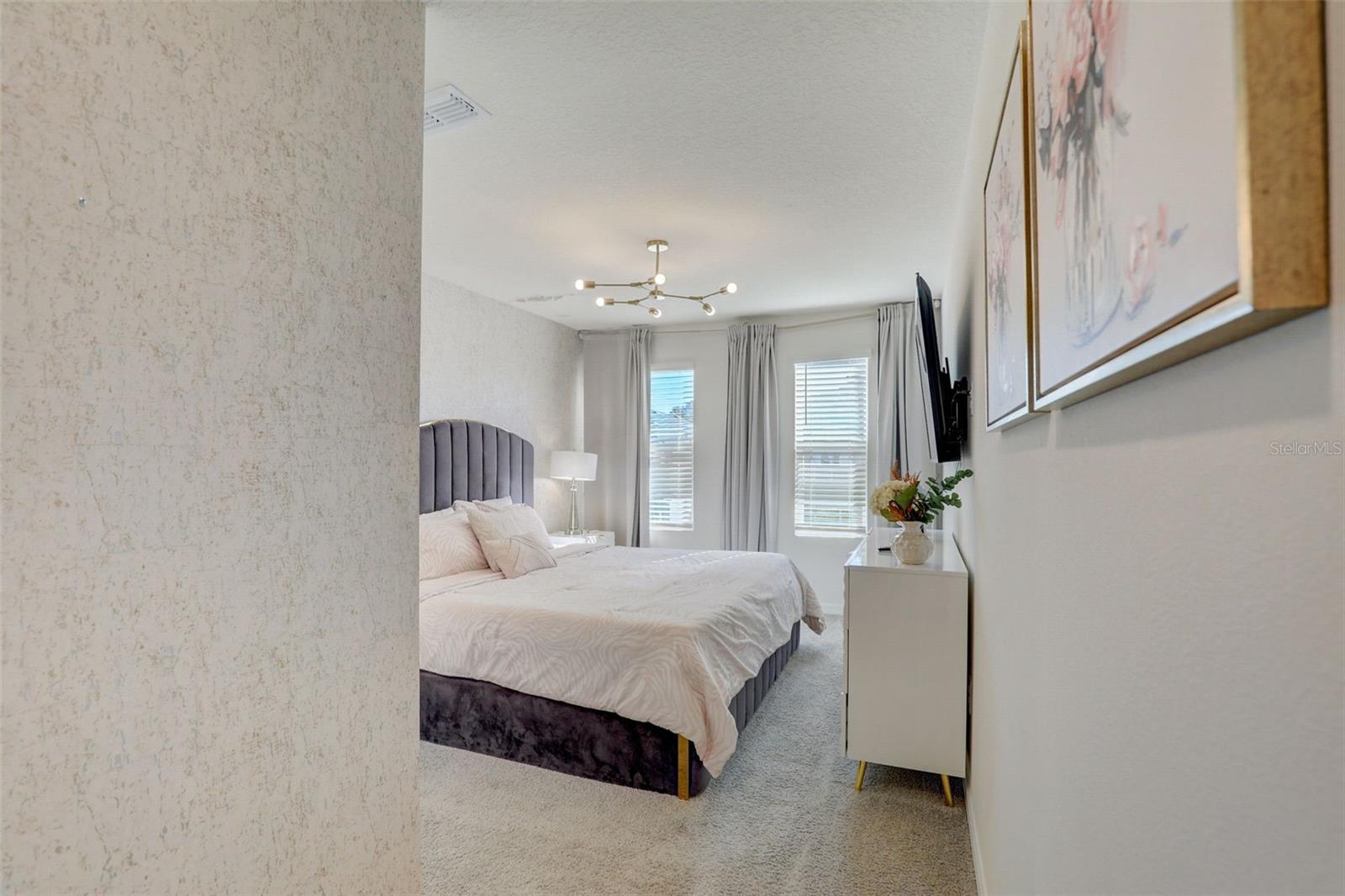 Image 56 of 62 For 1842 Tropical Palms Circle