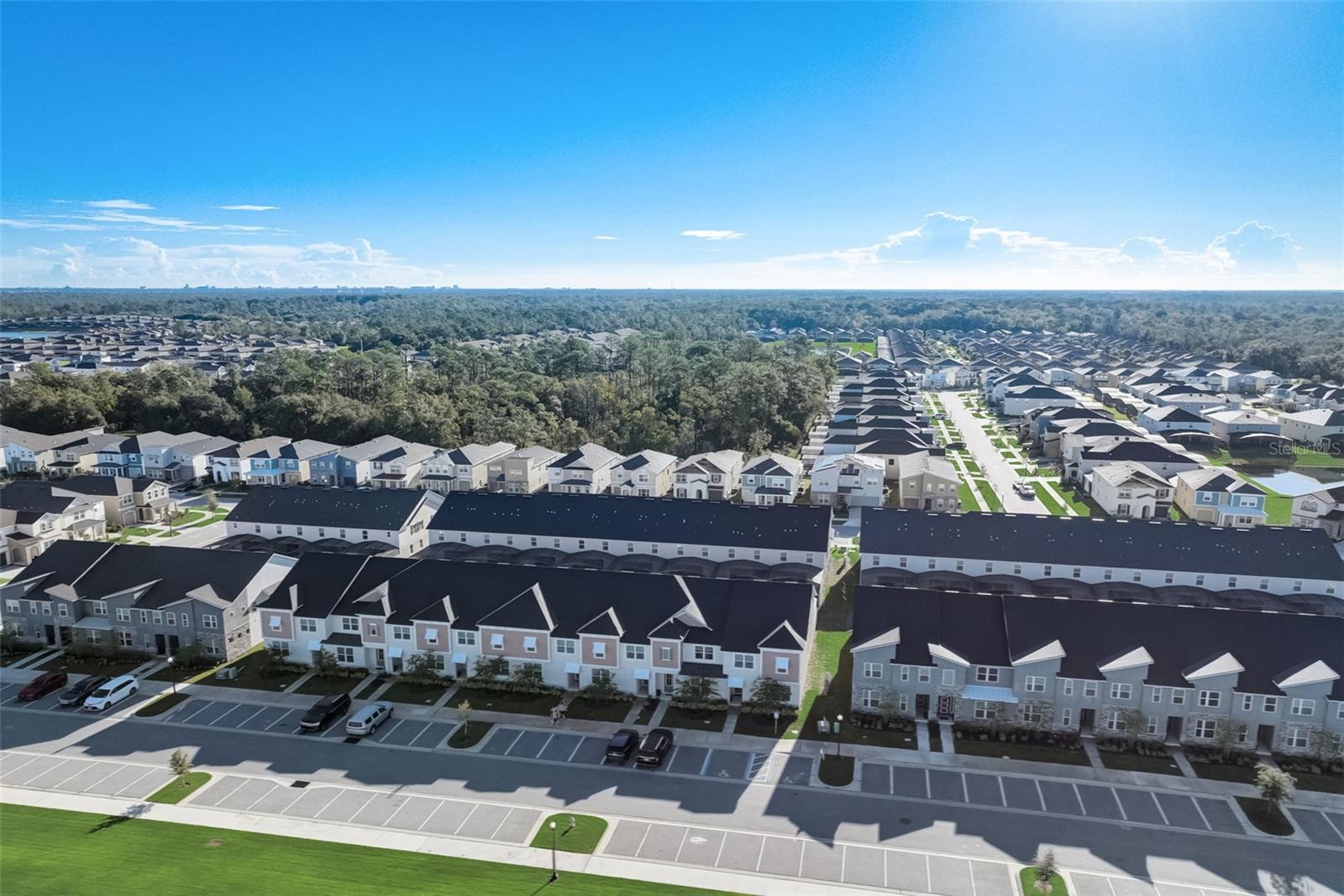 Image 57 of 62 For 1842 Tropical Palms Circle