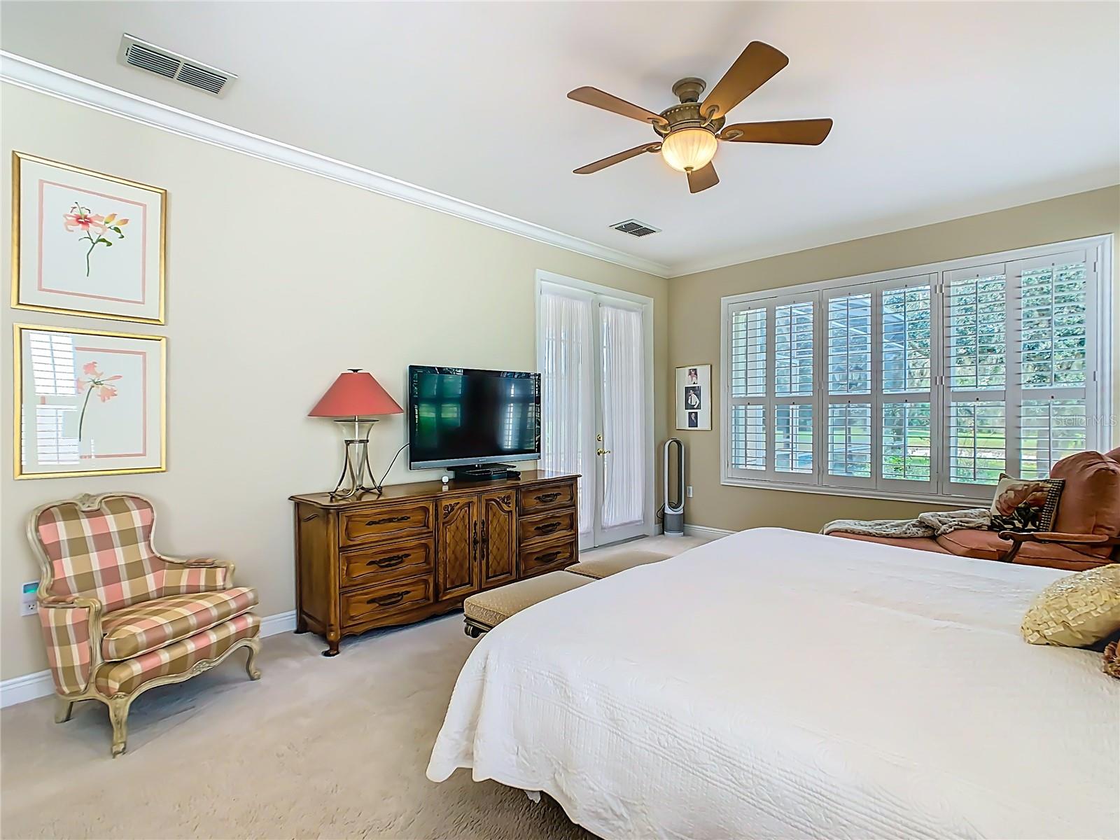 Image 33 of 73 For 270 Addison Drive