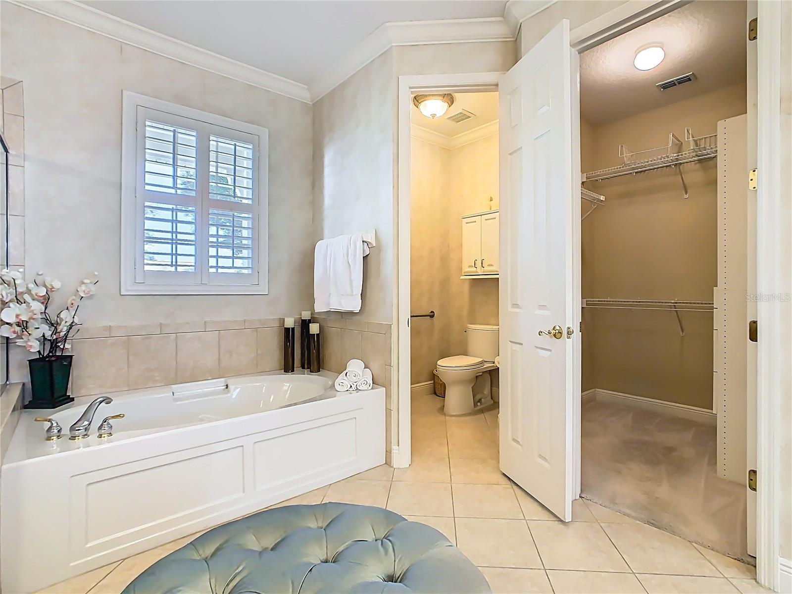 Image 42 of 73 For 270 Addison Drive