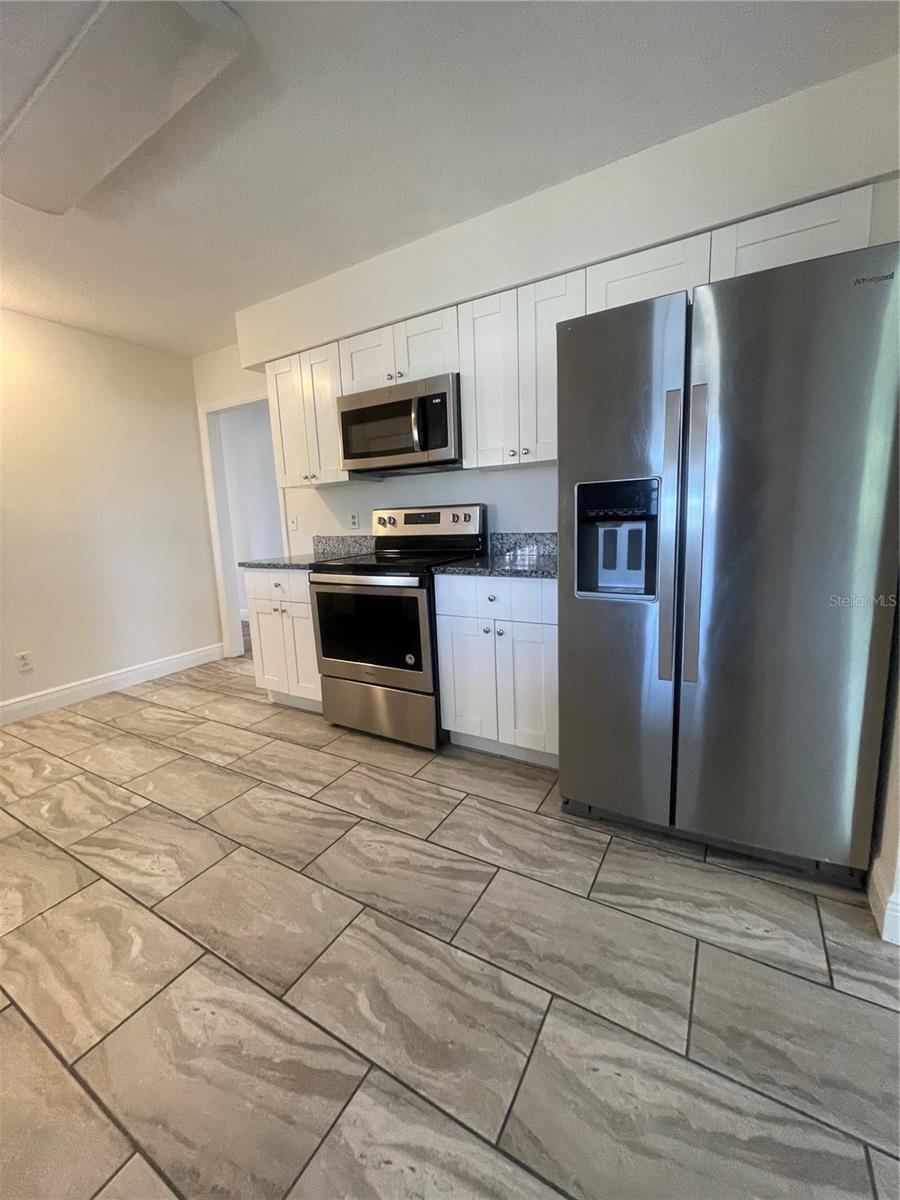 Image 3 of 10 For 2415 Caribbean Court