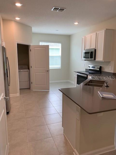 Image 14 of 35 For 16452 Champlain Street