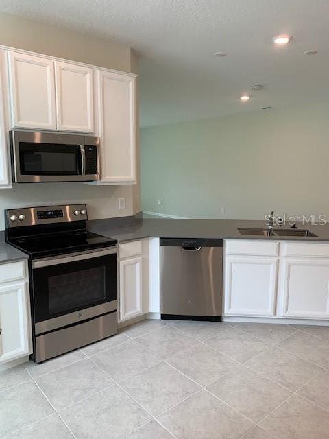 Image 19 of 35 For 16452 Champlain Street