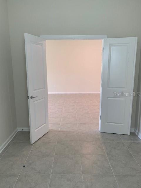 Image 21 of 35 For 16452 Champlain Street