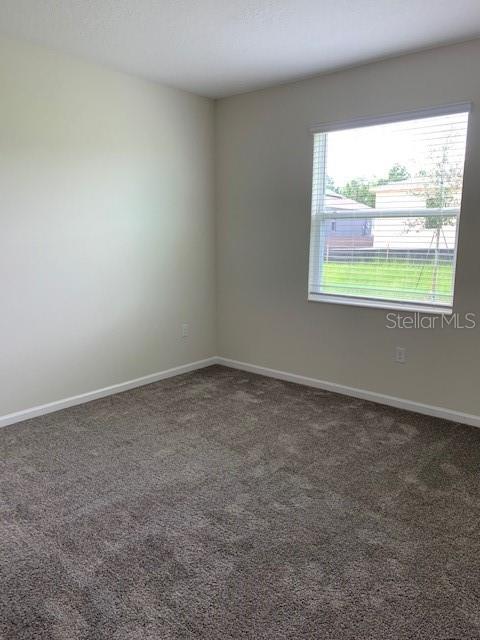 Image 23 of 35 For 16452 Champlain Street