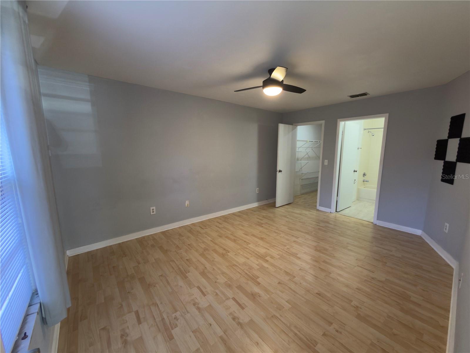 Image 10 of 19 For 14662 Norwood Oaks Drive 204