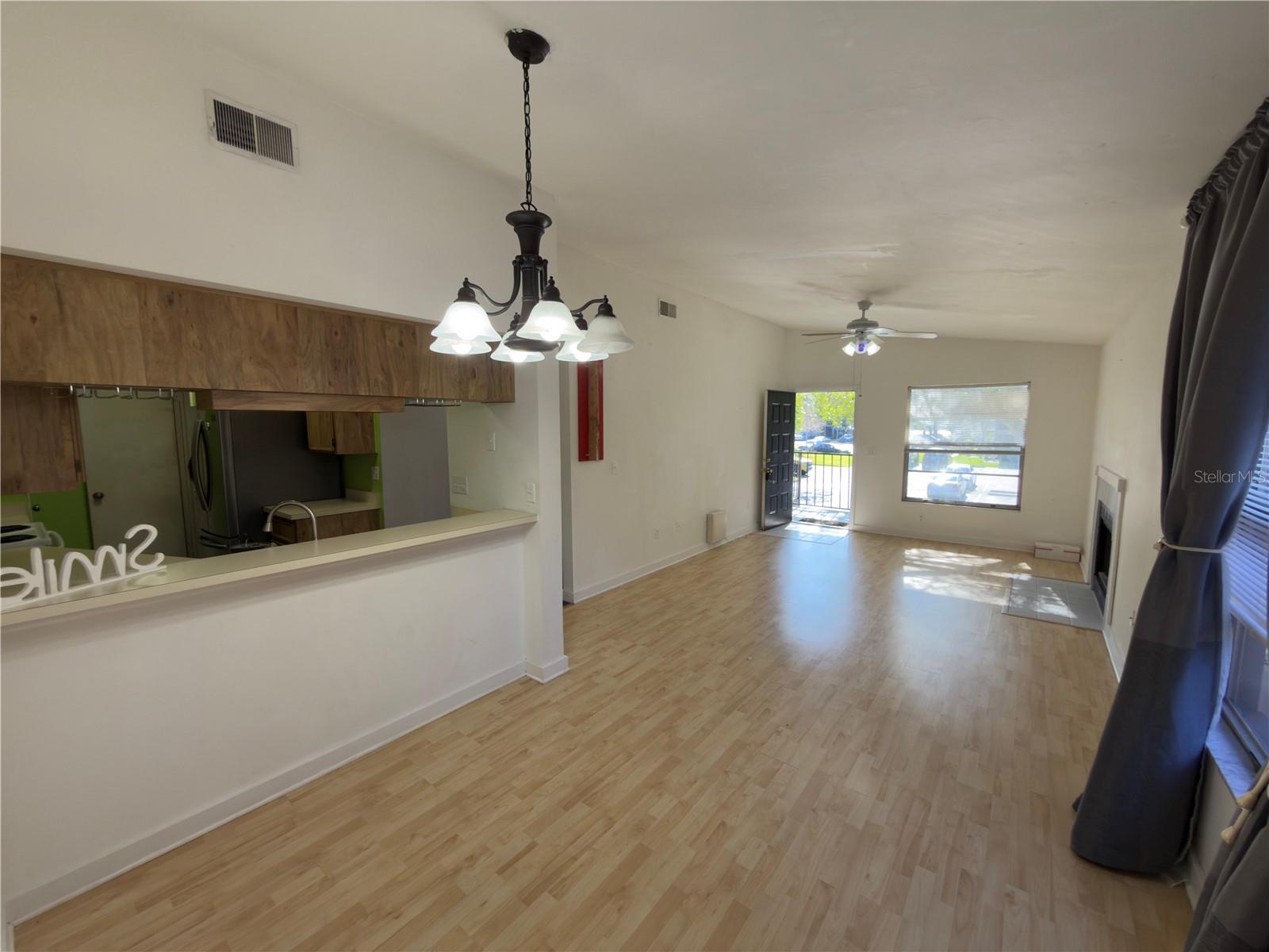 Image 9 of 19 For 14662 Norwood Oaks Drive 204