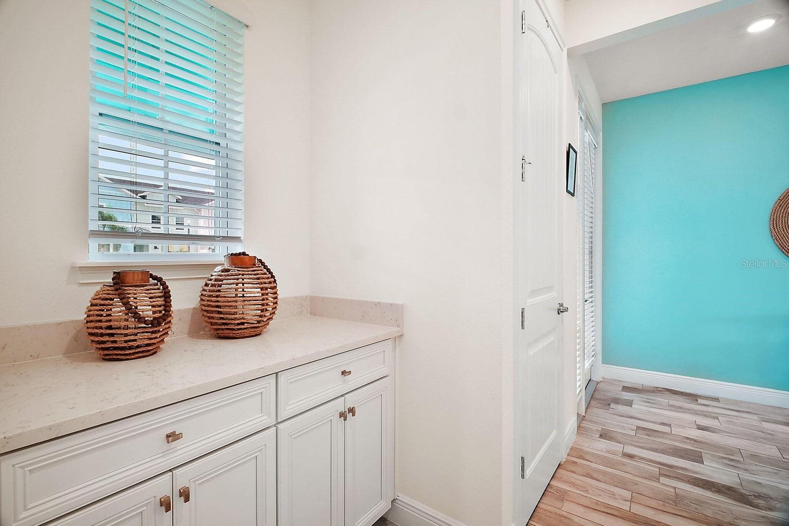 Image 17 of 45 For 8174 Coconut Place