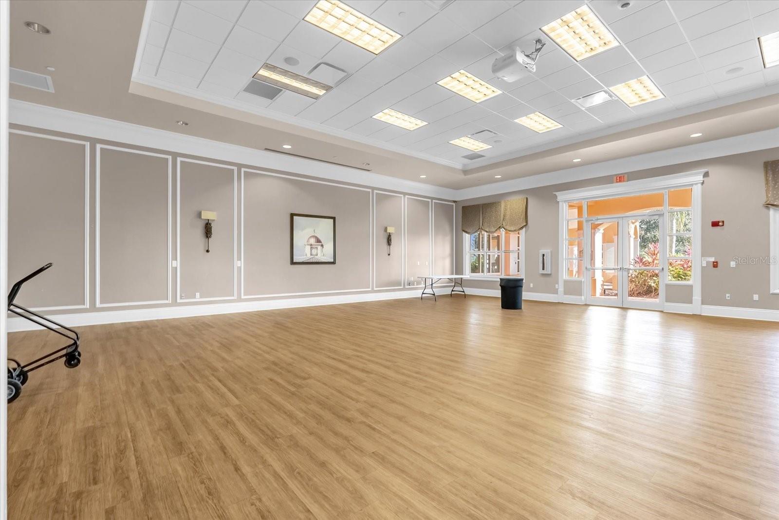 Image 32 of 50 For 11932 Lorenza Lane