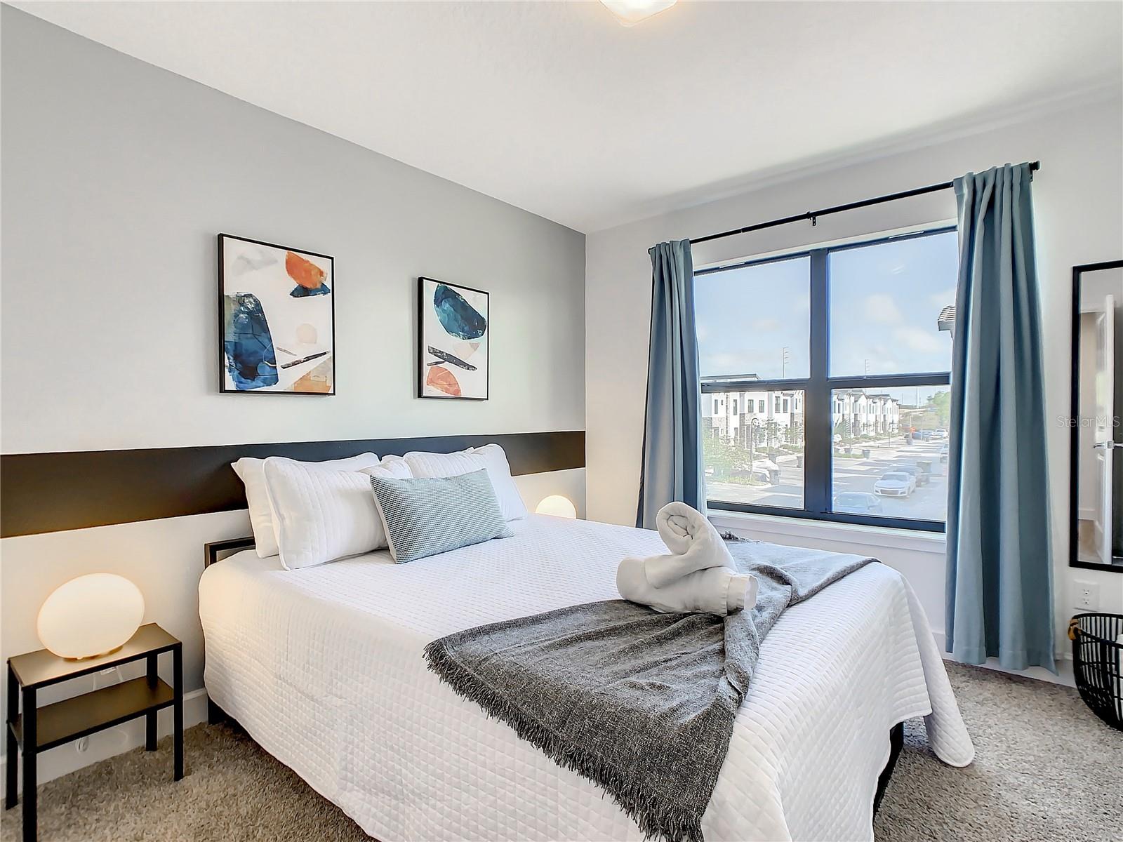 Image 25 of 37 For 181 Villa Domani Circle