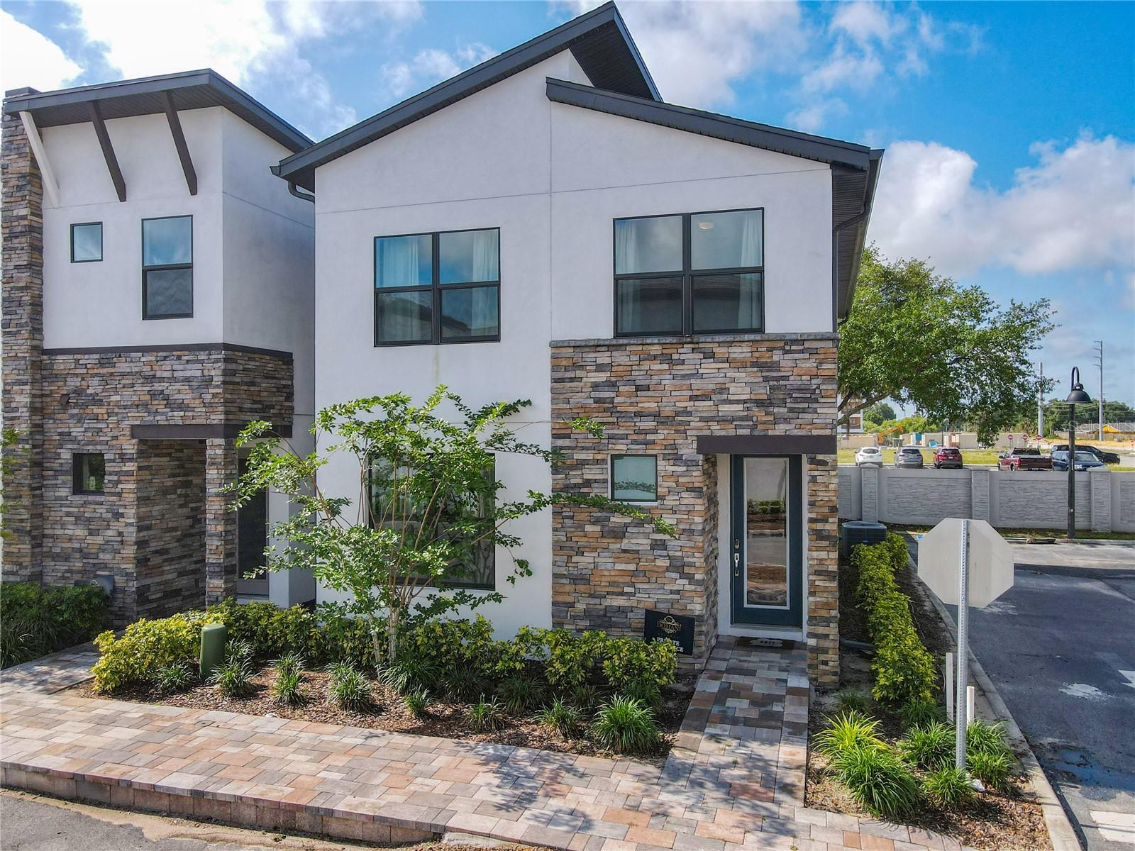 Image 33 of 37 For 181 Villa Domani Circle