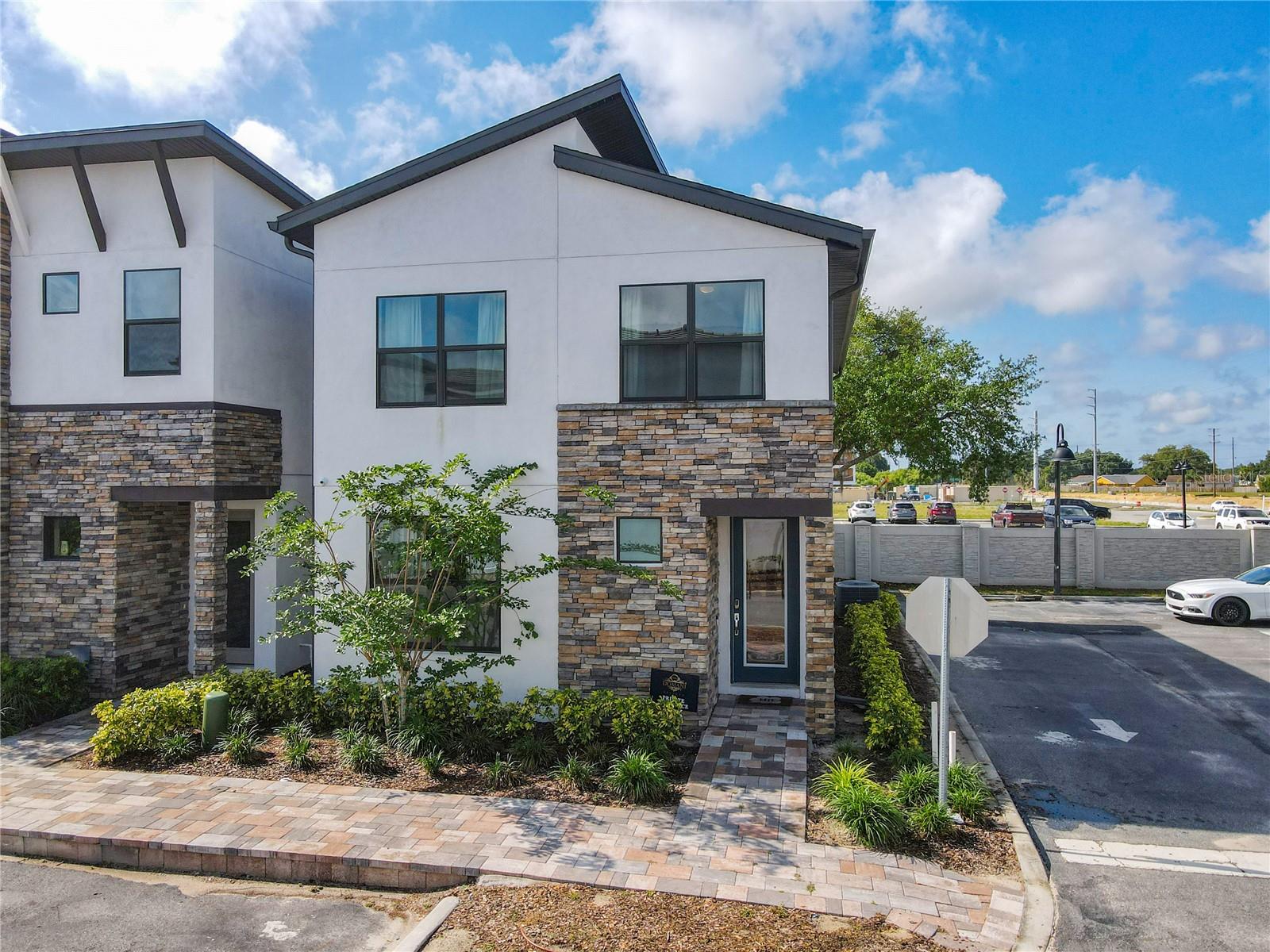 Image 34 of 37 For 181 Villa Domani Circle