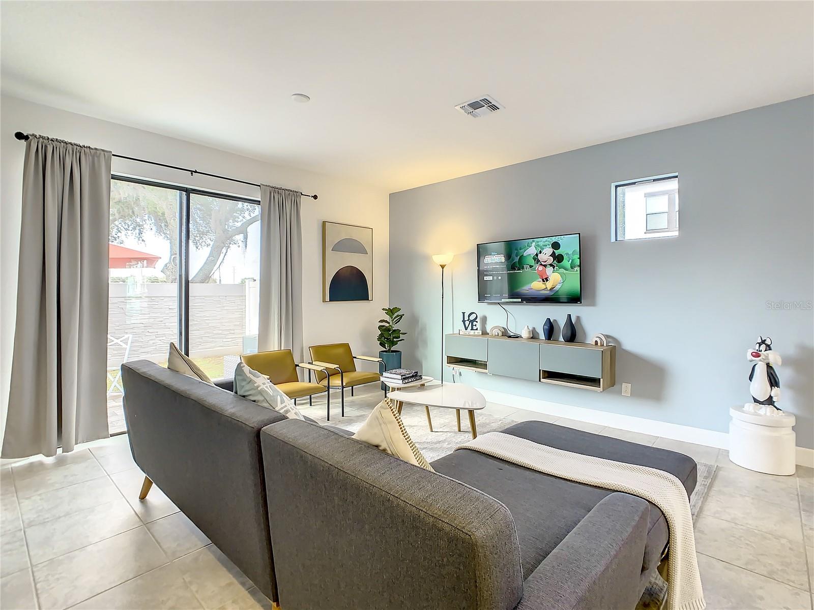 Image 6 of 37 For 181 Villa Domani Circle