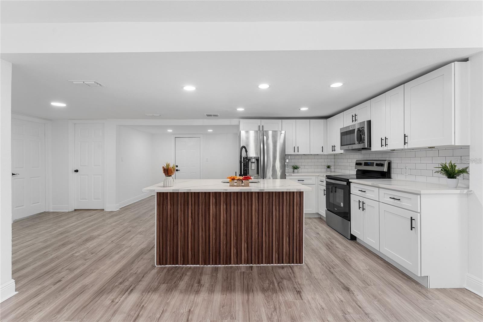 Image 5 of 29 For 1563 Immocalee Street