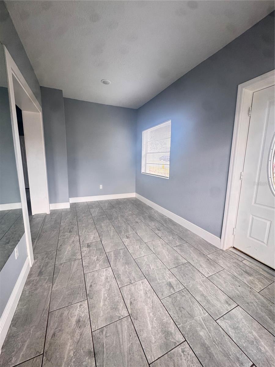 Image 16 of 22 For 353 Ferndale Avenue