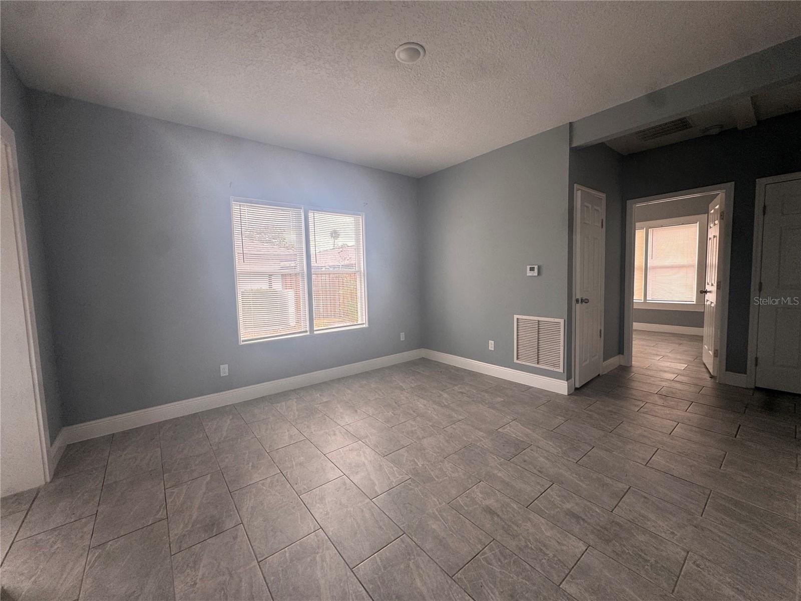 Image 9 of 22 For 353 Ferndale Avenue