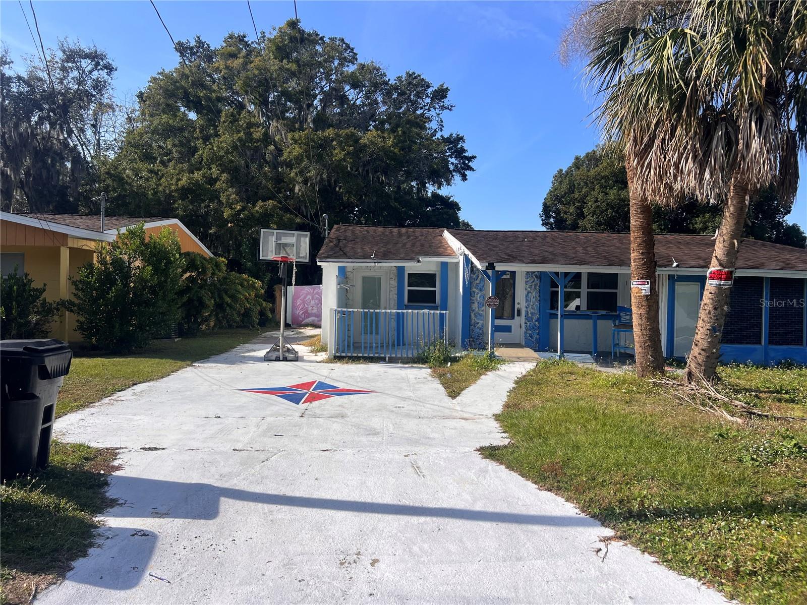 Image 3 of 51 For 1724 Riley Avenue