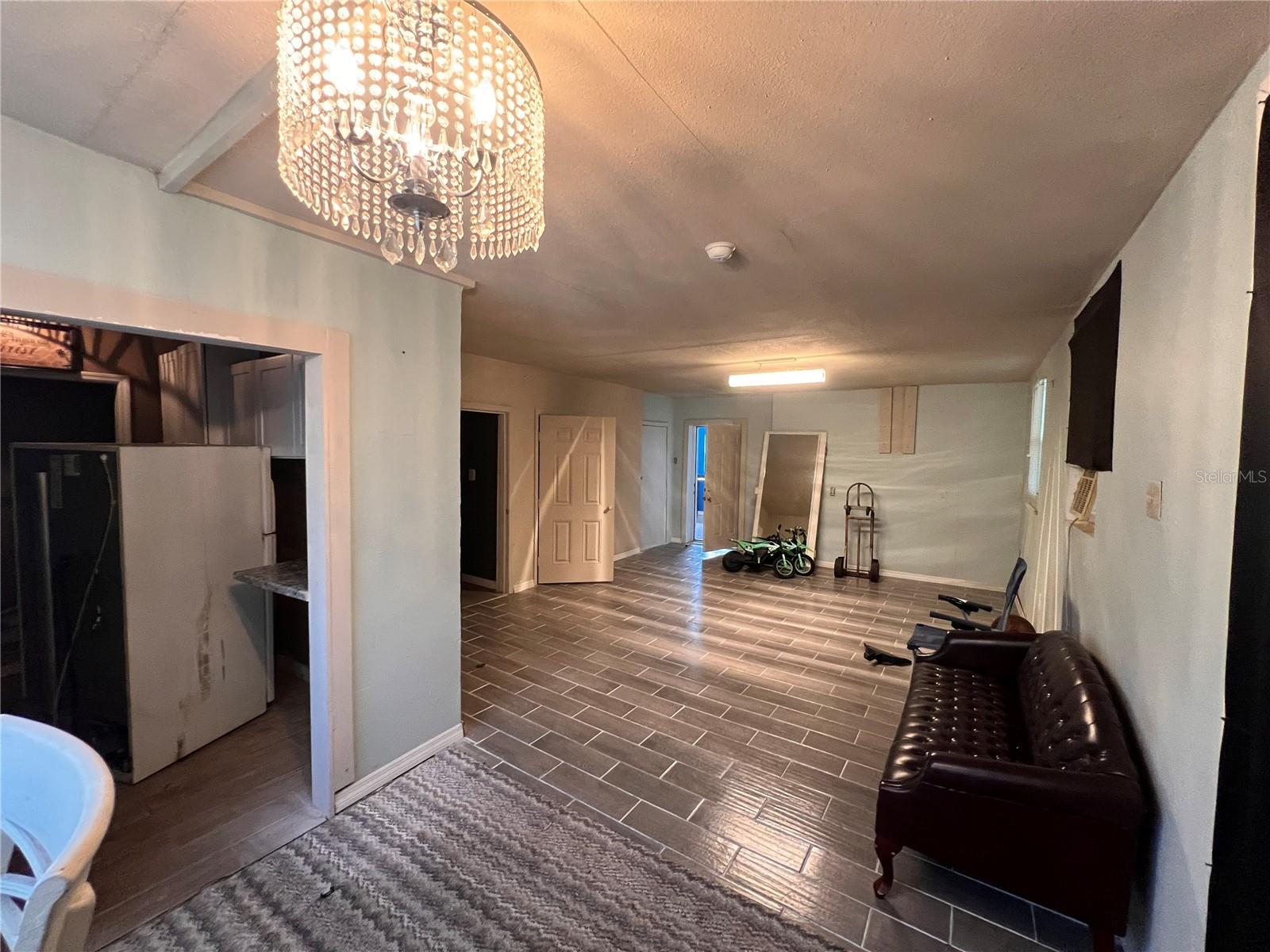 Image 35 of 51 For 1724 Riley Avenue