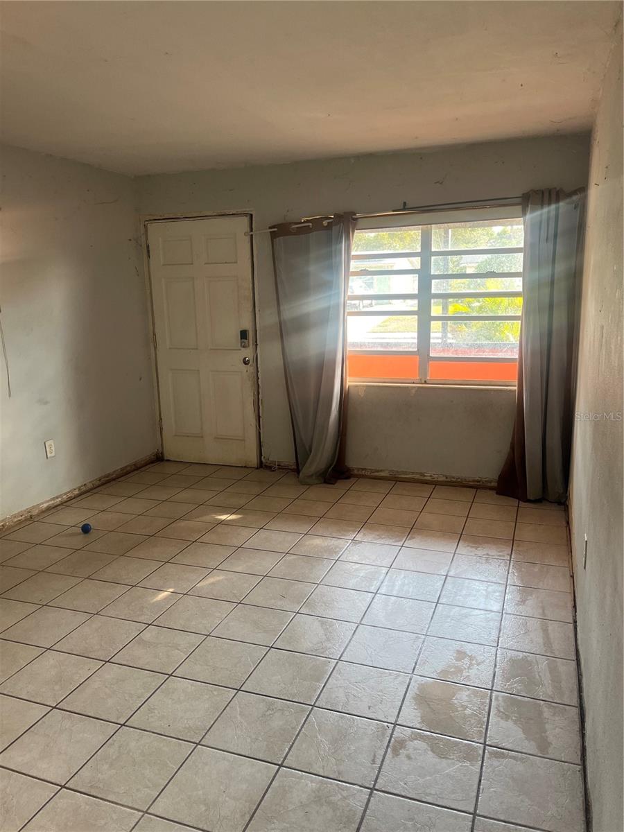 Image 6 of 15 For 4919 Keith Place