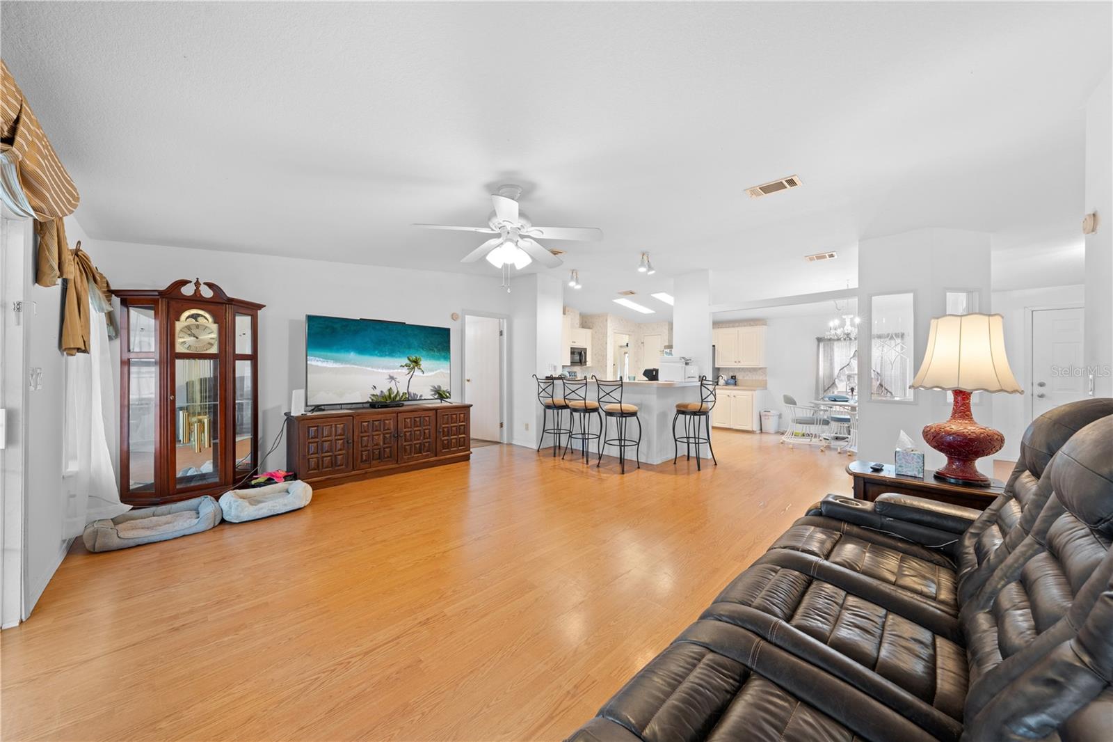 Image 10 of 53 For 545 Horizon Drive