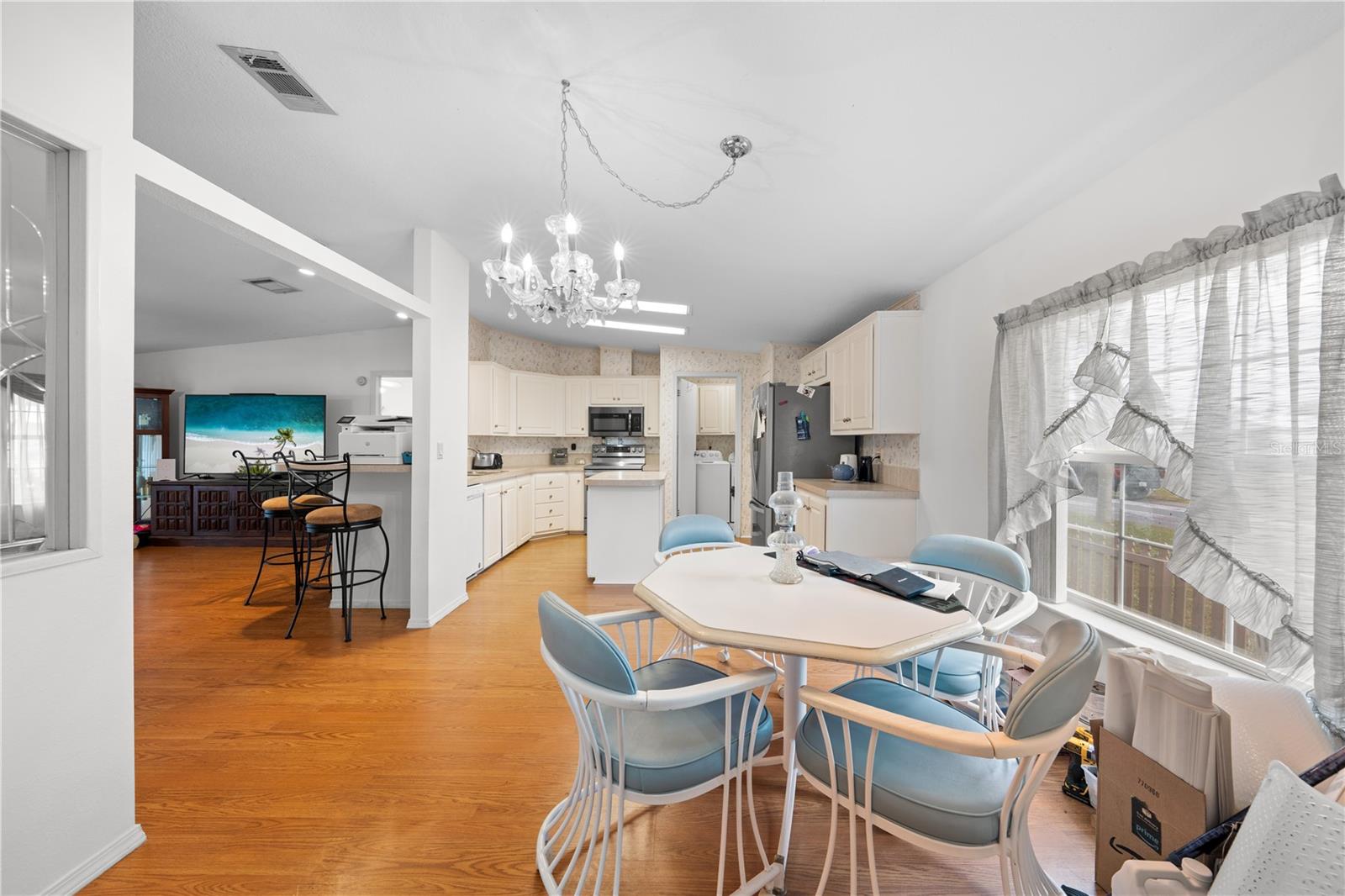 Image 12 of 53 For 545 Horizon Drive