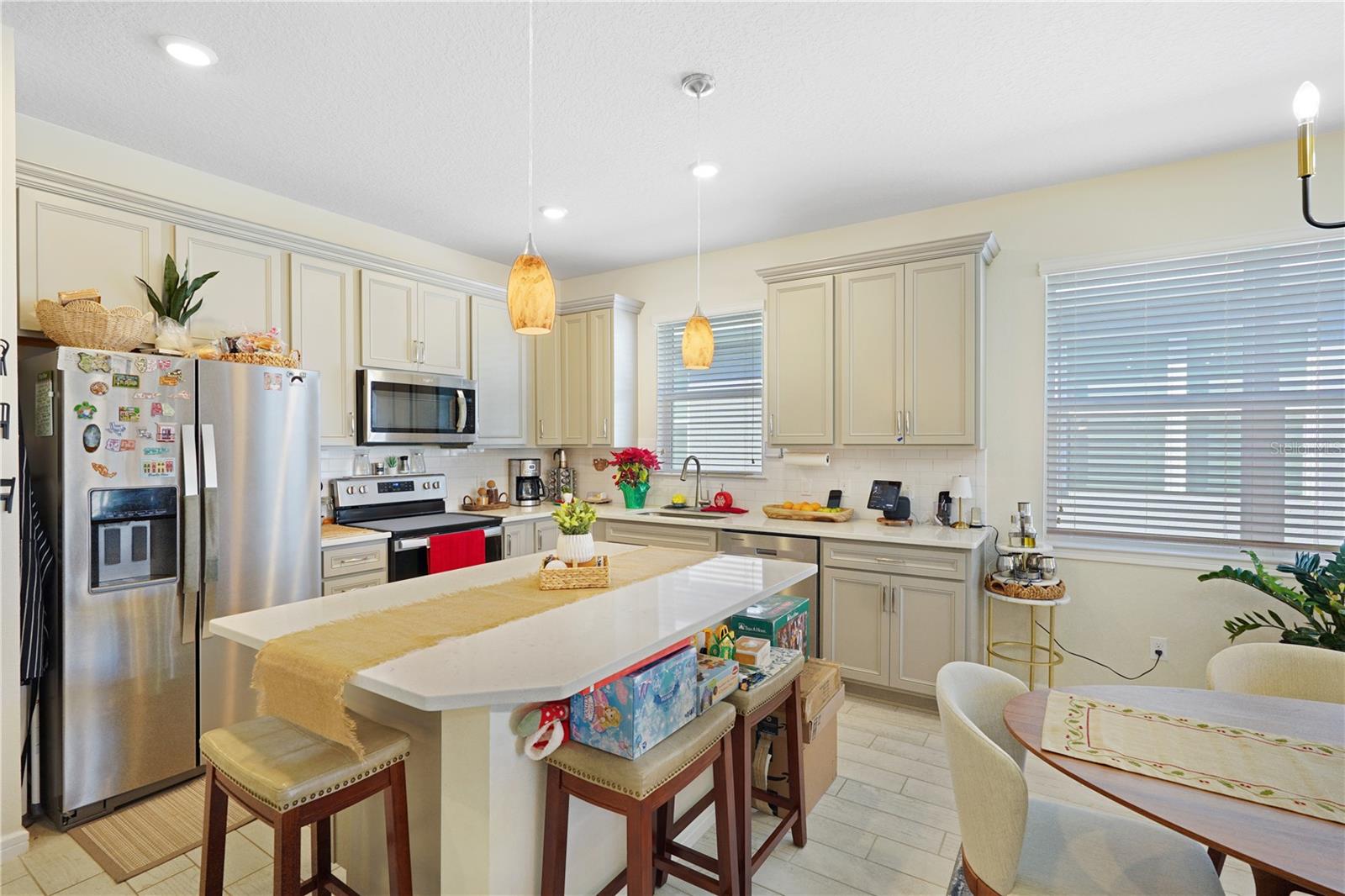 Image 6 of 17 For 1881 Spring Shower Circle