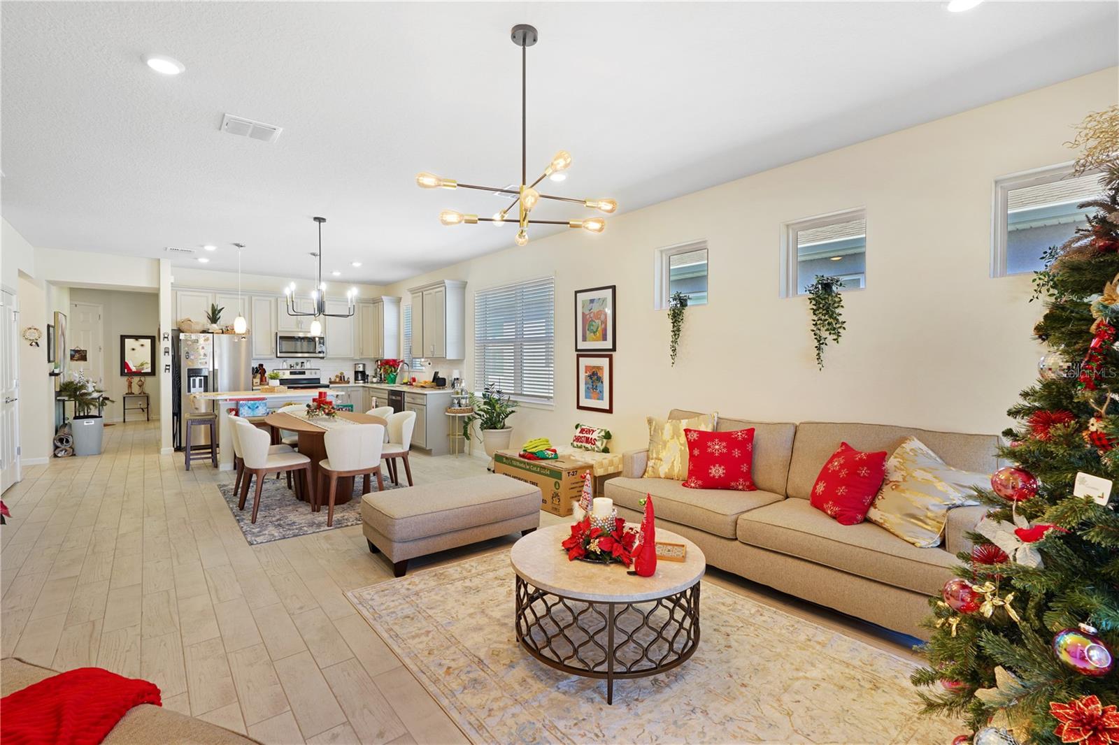 Image 9 of 17 For 1881 Spring Shower Circle