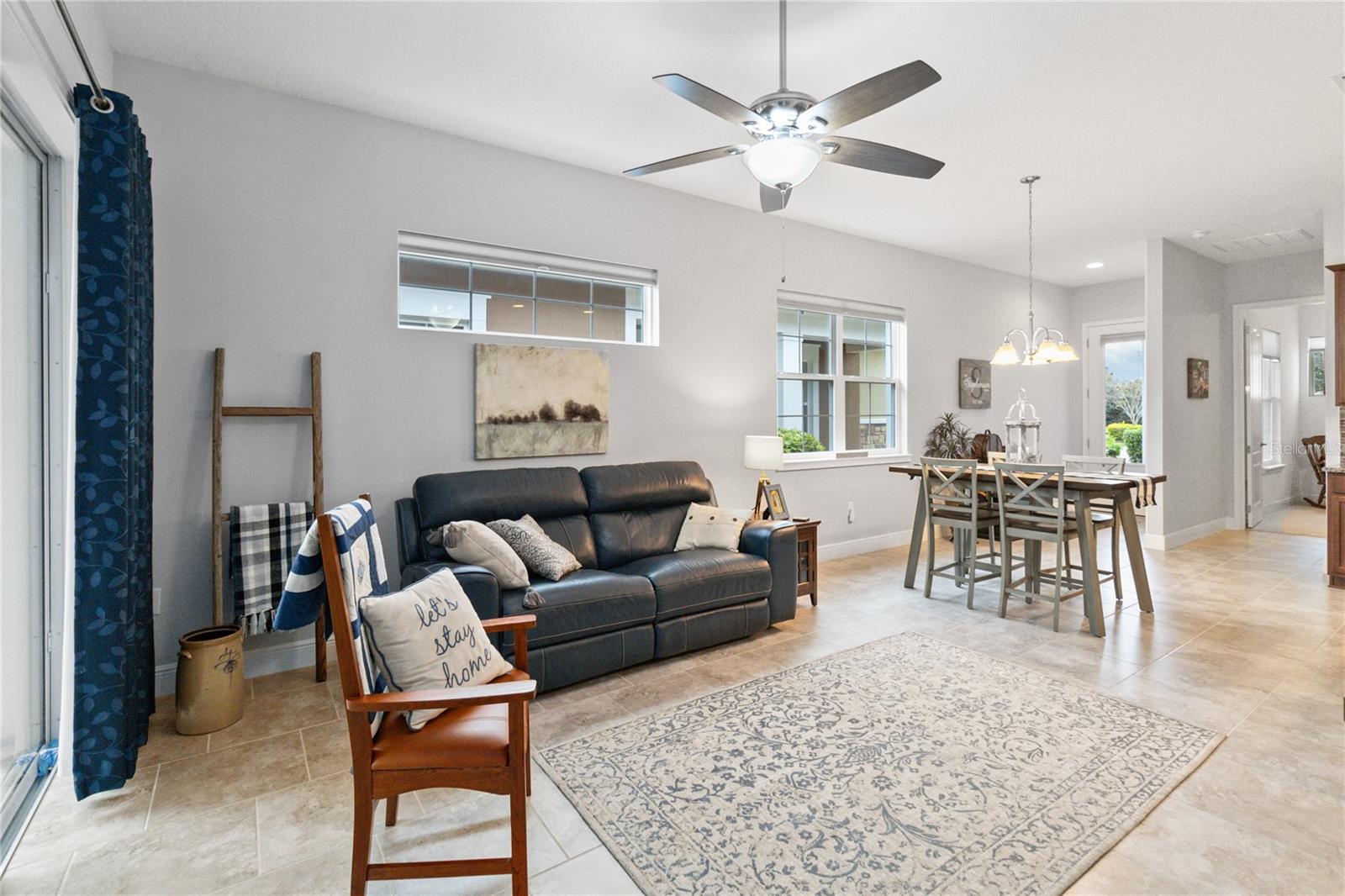 Image 15 of 62 For 2487 Yellow Brick Road