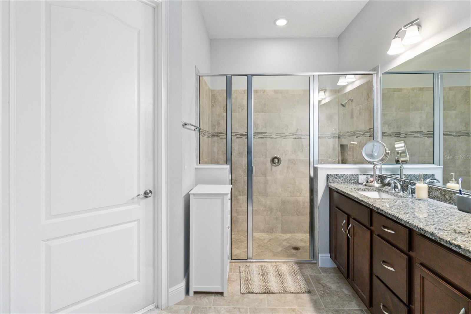 Image 32 of 62 For 2487 Yellow Brick Road