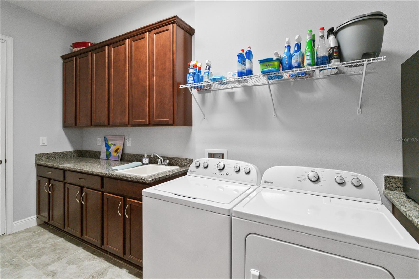 Image 40 of 62 For 2487 Yellow Brick Road