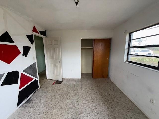 Image 5 of 7 For 748 Detour Road