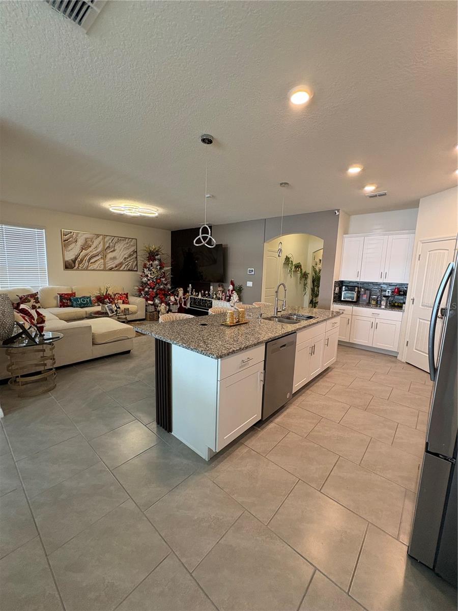 Image 13 of 37 For 1948 Rankin Street