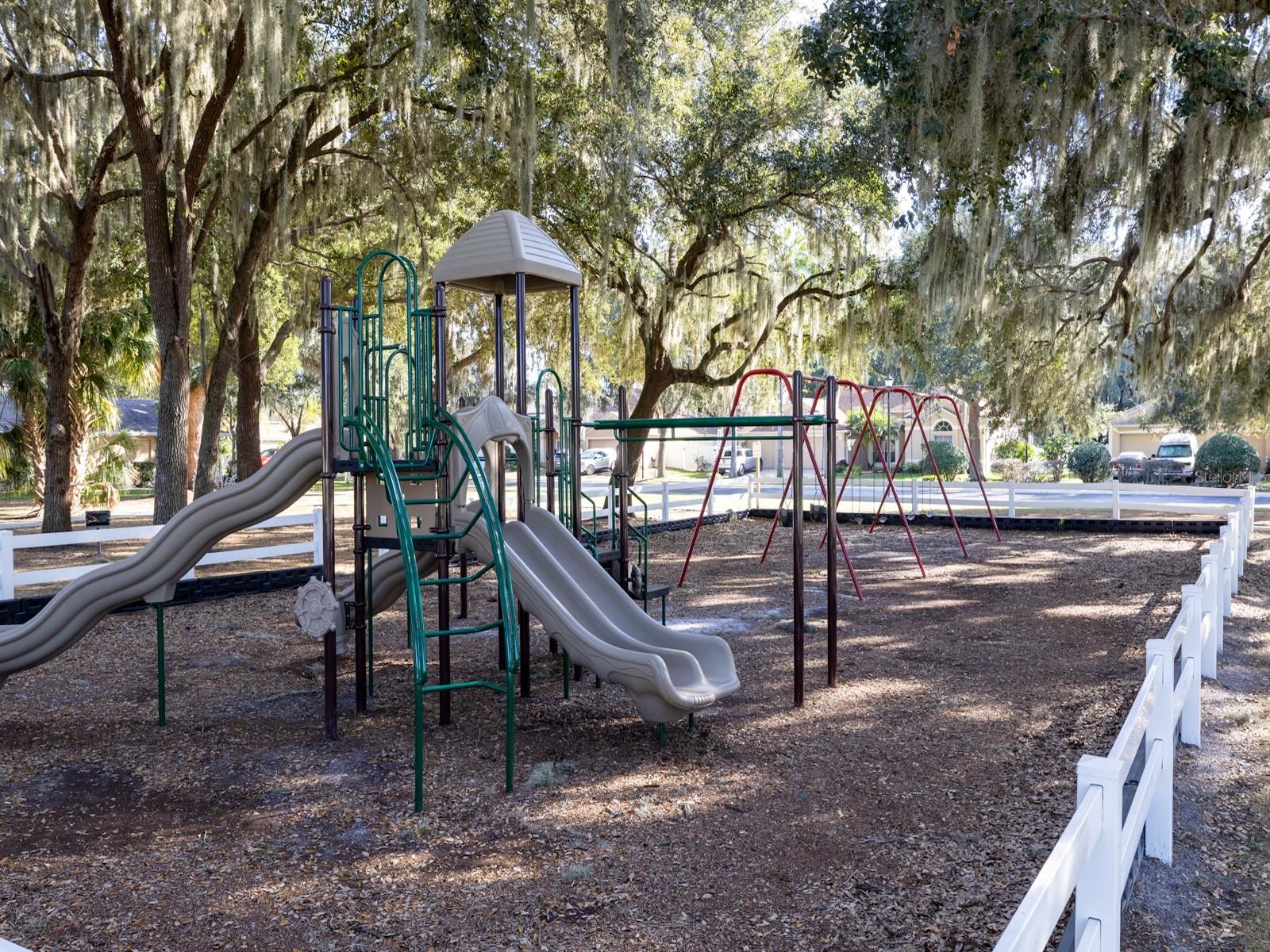 Image 17 of 20 For 4929 Lazy Oaks Way