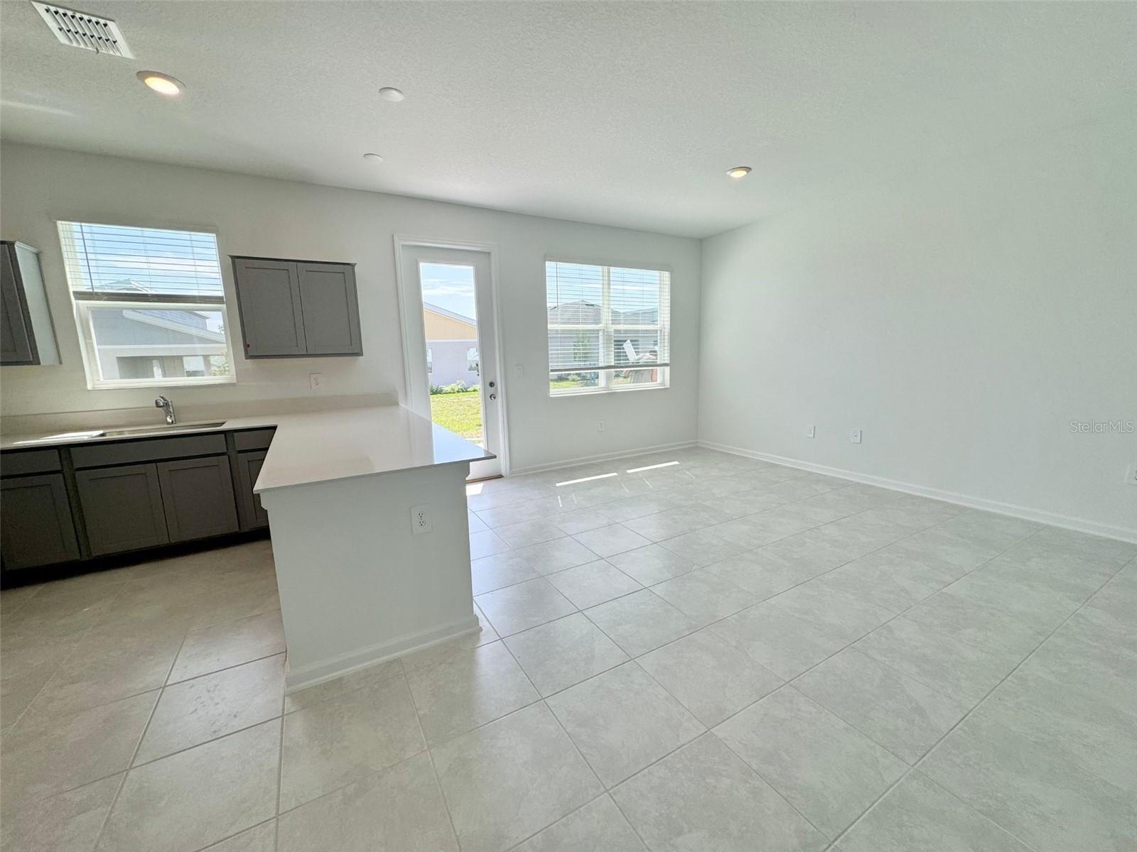 Image 4 of 15 For 173 Nine Iron Drive