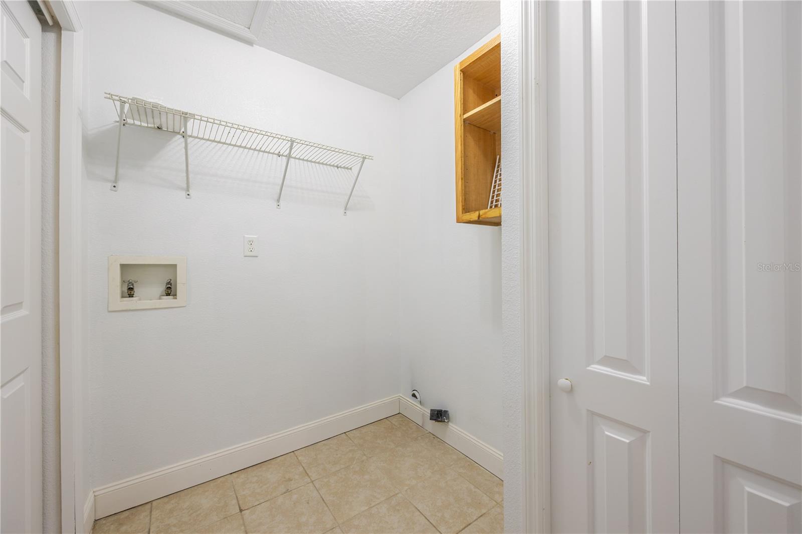 Image 14 of 32 For 495 Orange Avenue