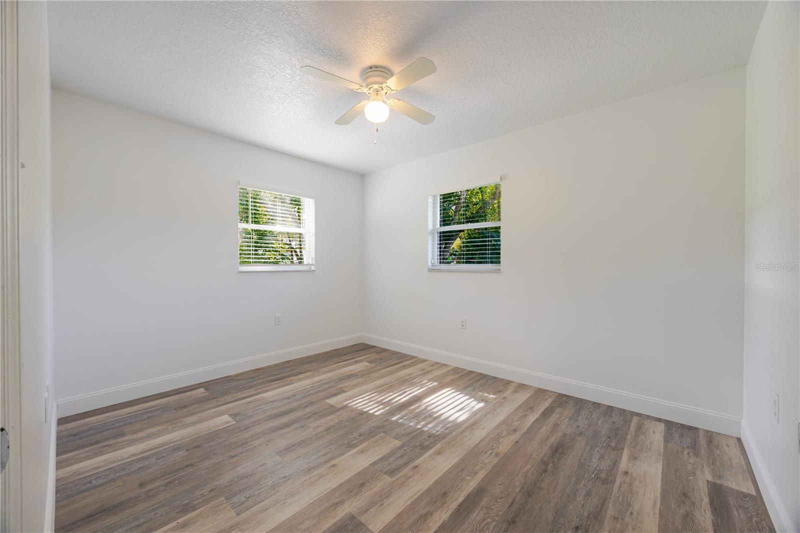 Image 21 of 32 For 495 Orange Avenue