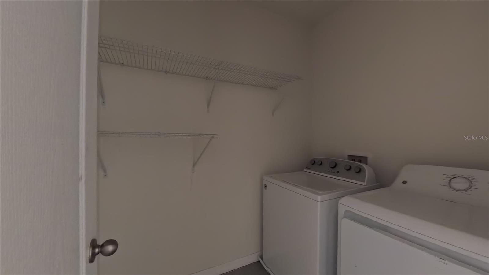 Image 13 of 27 For 246 Meadowbrook Boulevard