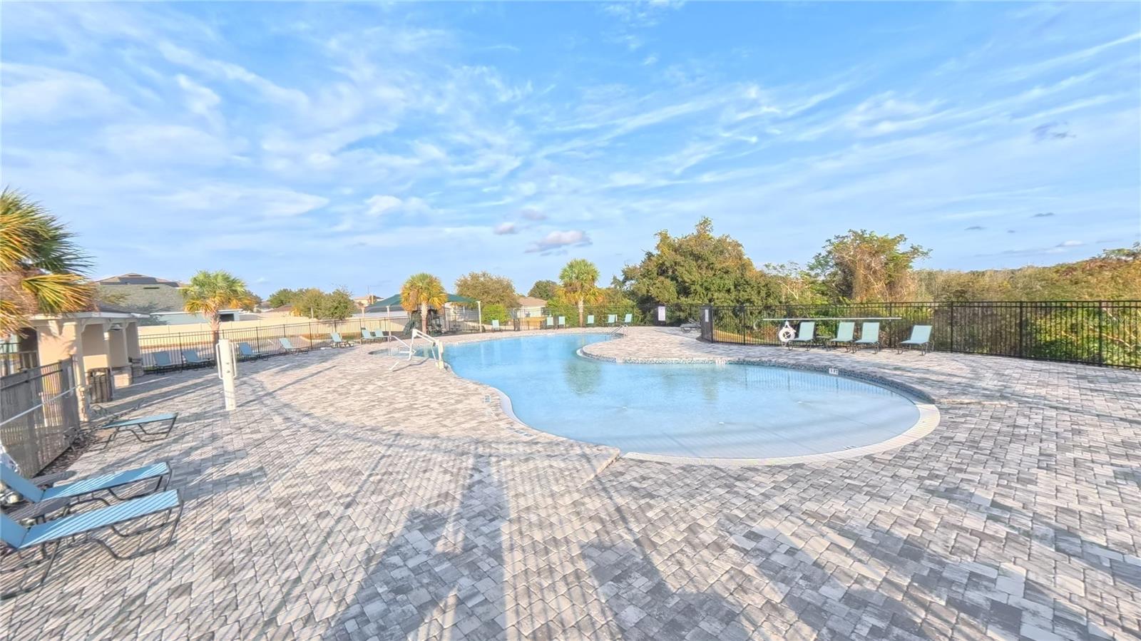 Image 20 of 27 For 246 Meadowbrook Boulevard