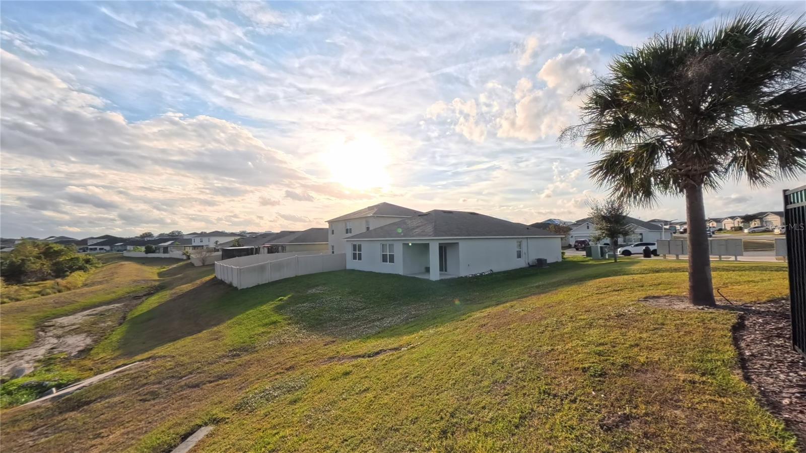 Image 23 of 27 For 246 Meadowbrook Boulevard