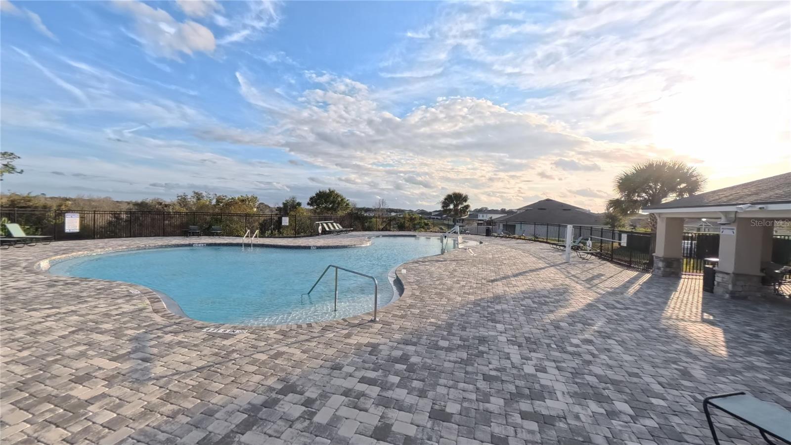 Image 25 of 27 For 246 Meadowbrook Boulevard