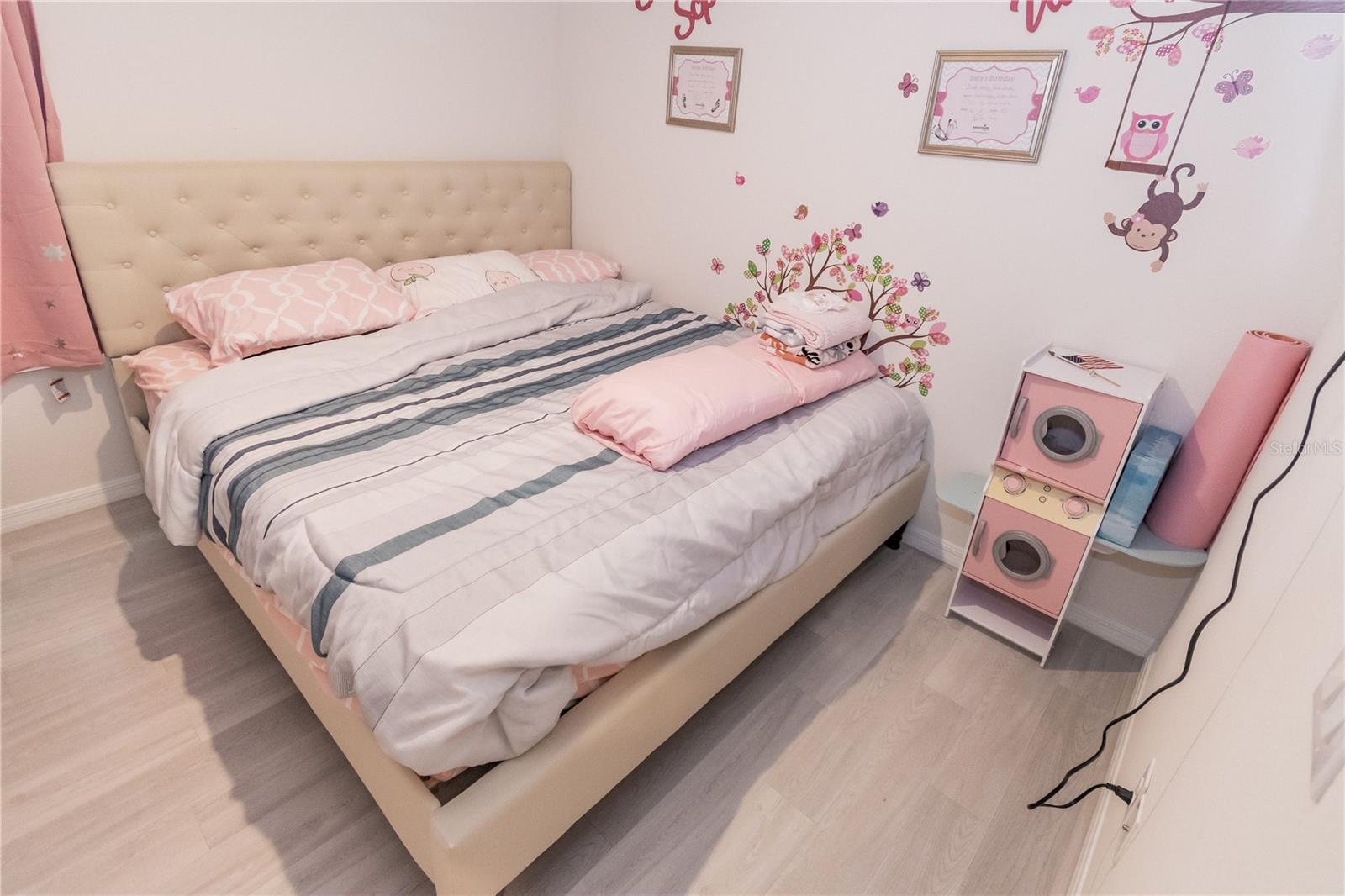 Image 20 of 25 For 2686 Chantilly Avenue