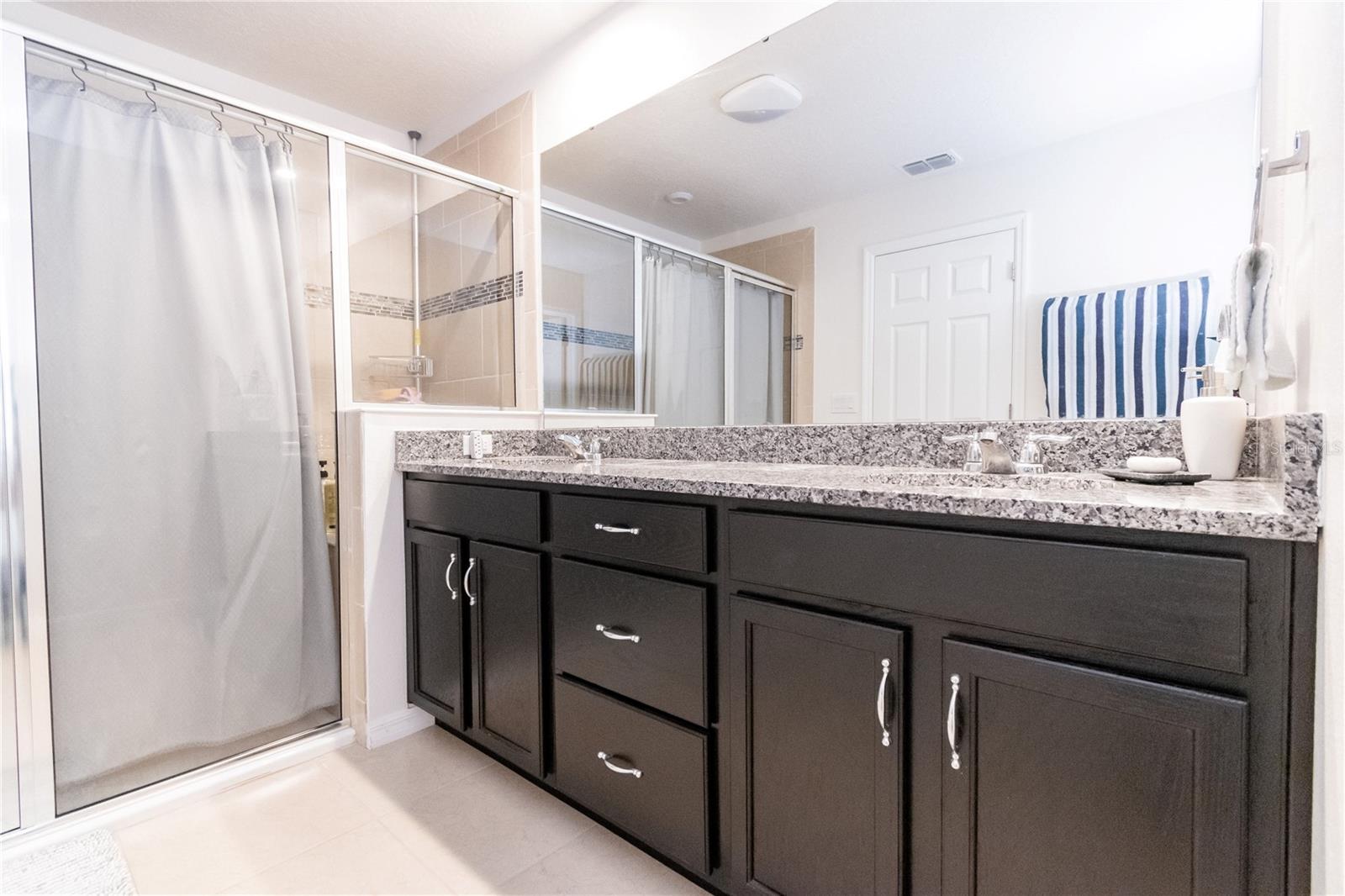 Image 23 of 25 For 2686 Chantilly Avenue