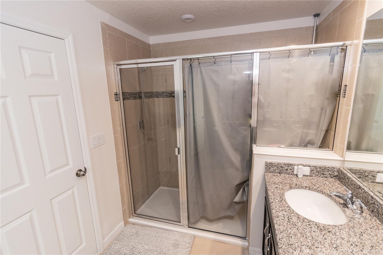 Image 24 of 25 For 2686 Chantilly Avenue