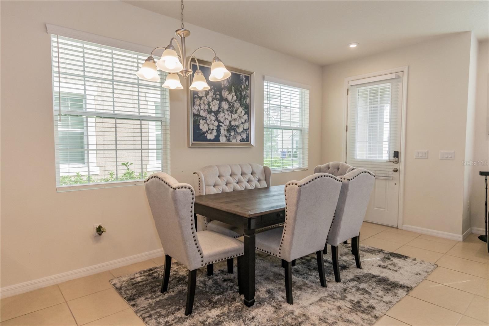 Image 7 of 25 For 2686 Chantilly Avenue