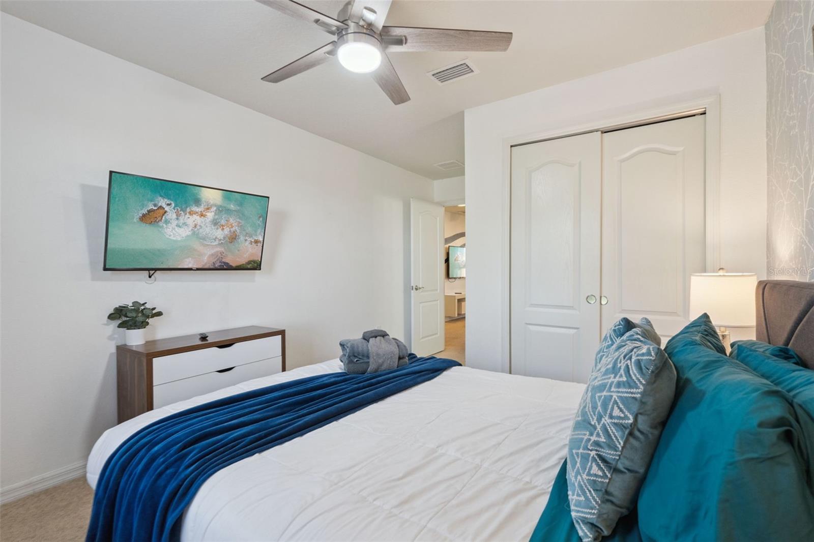 Image 22 of 45 For 8891 Geneve Court