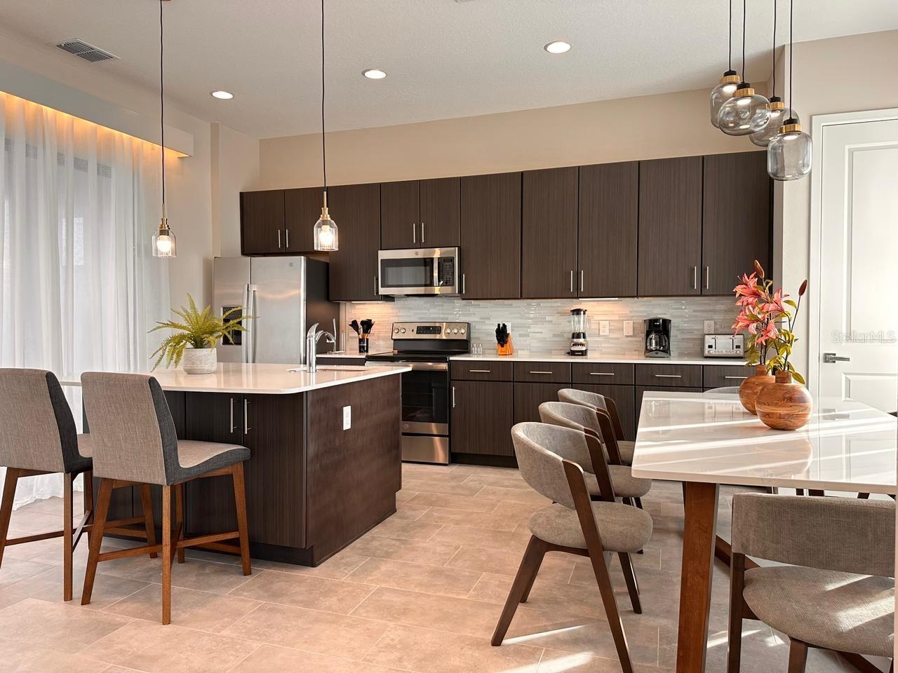 Image 2 of 39 For 304 Villa Domani Ct