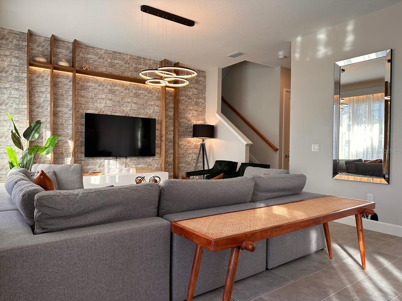 Image 5 of 39 For 304 Villa Domani Ct